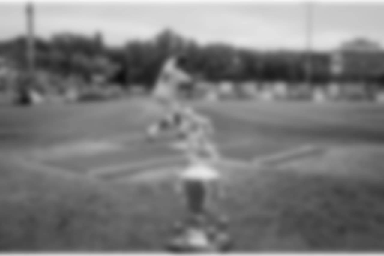 180602-green-gold-softball-siegle-10