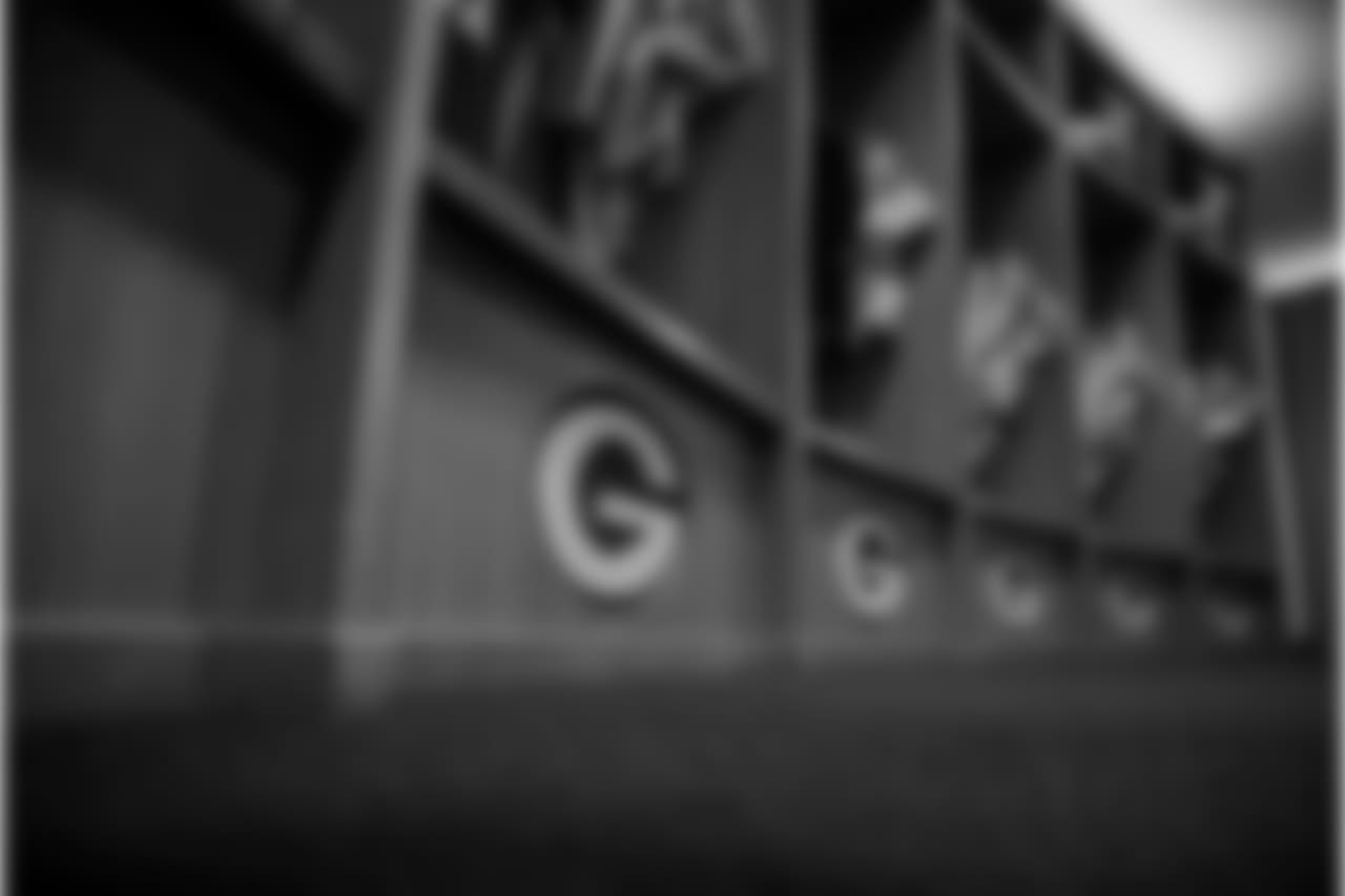 180809-packers-locker-room-bobber-17