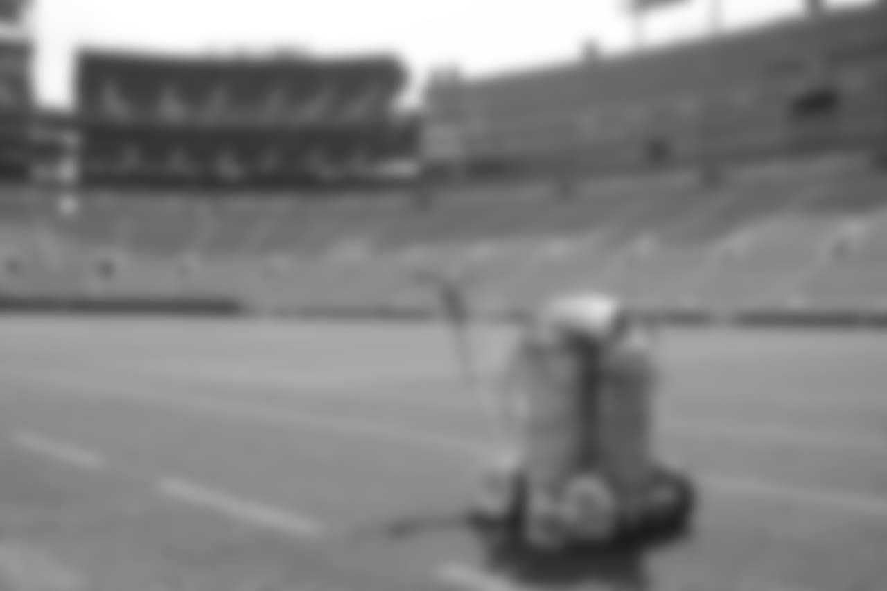 180808-lambeau-field-painting-15