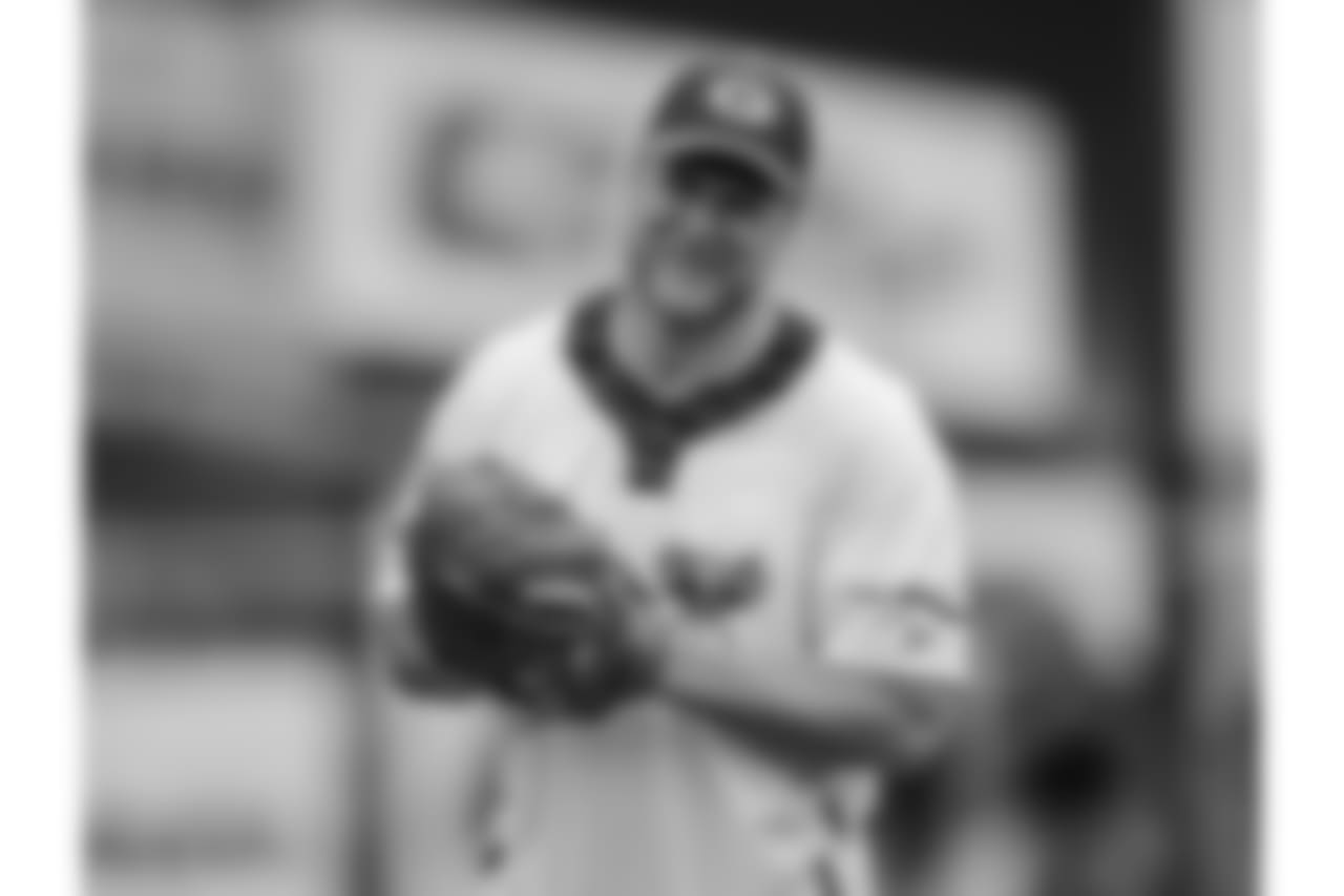 180602-green-gold-softball-siegle-45