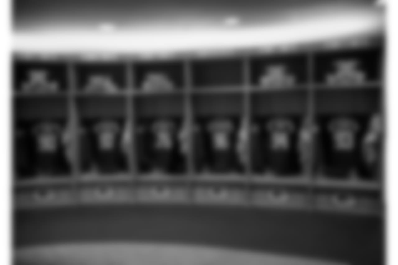 180809-packers-locker-room-bobber-1