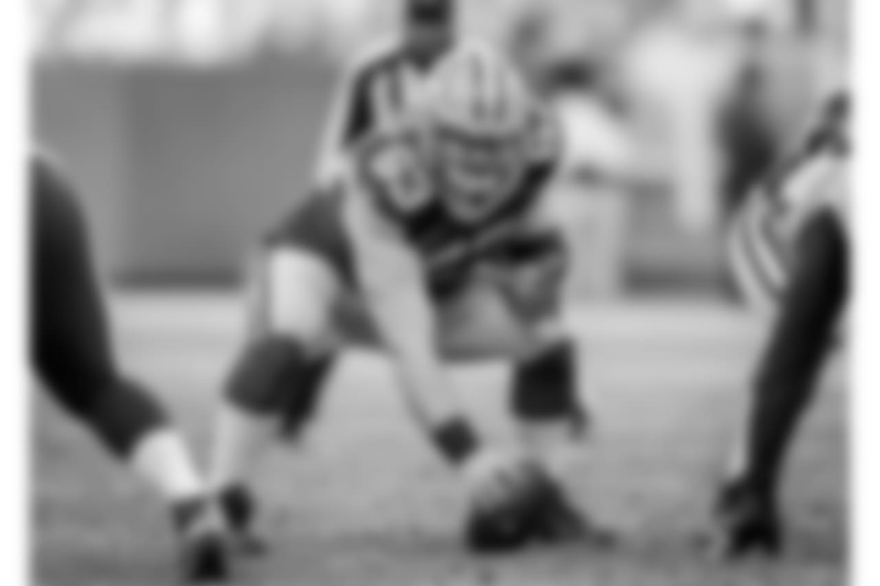 63 — C Corey Linsley