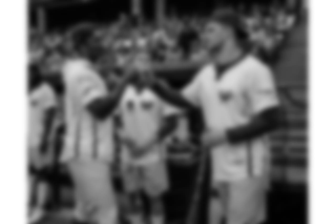180602-green-gold-softball-siegle-12