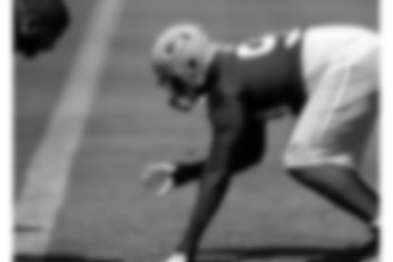 90 — DT Montravius Adams