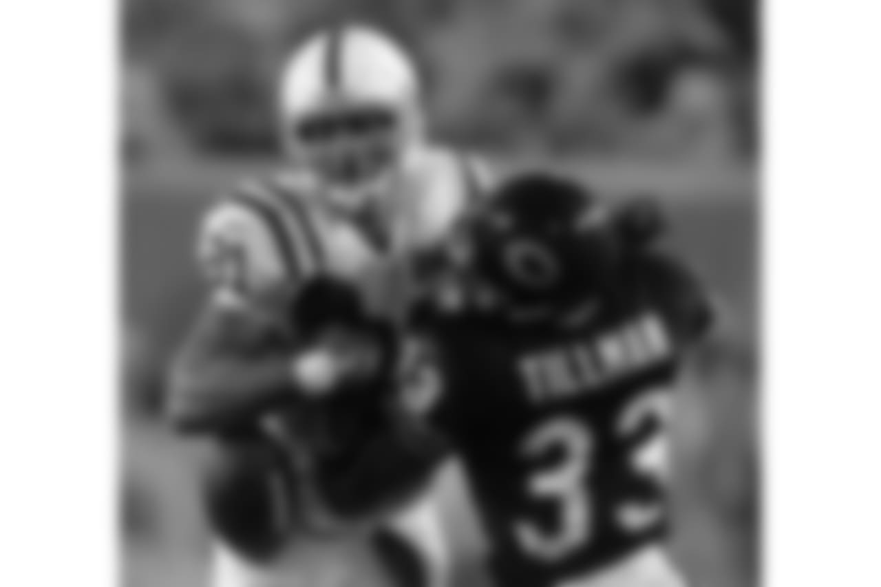 Recorded 11 tackles, one forced fumble and one fumble recovery for the Chicago Bears in Super Bowl XLI against the Indianapolis Colts