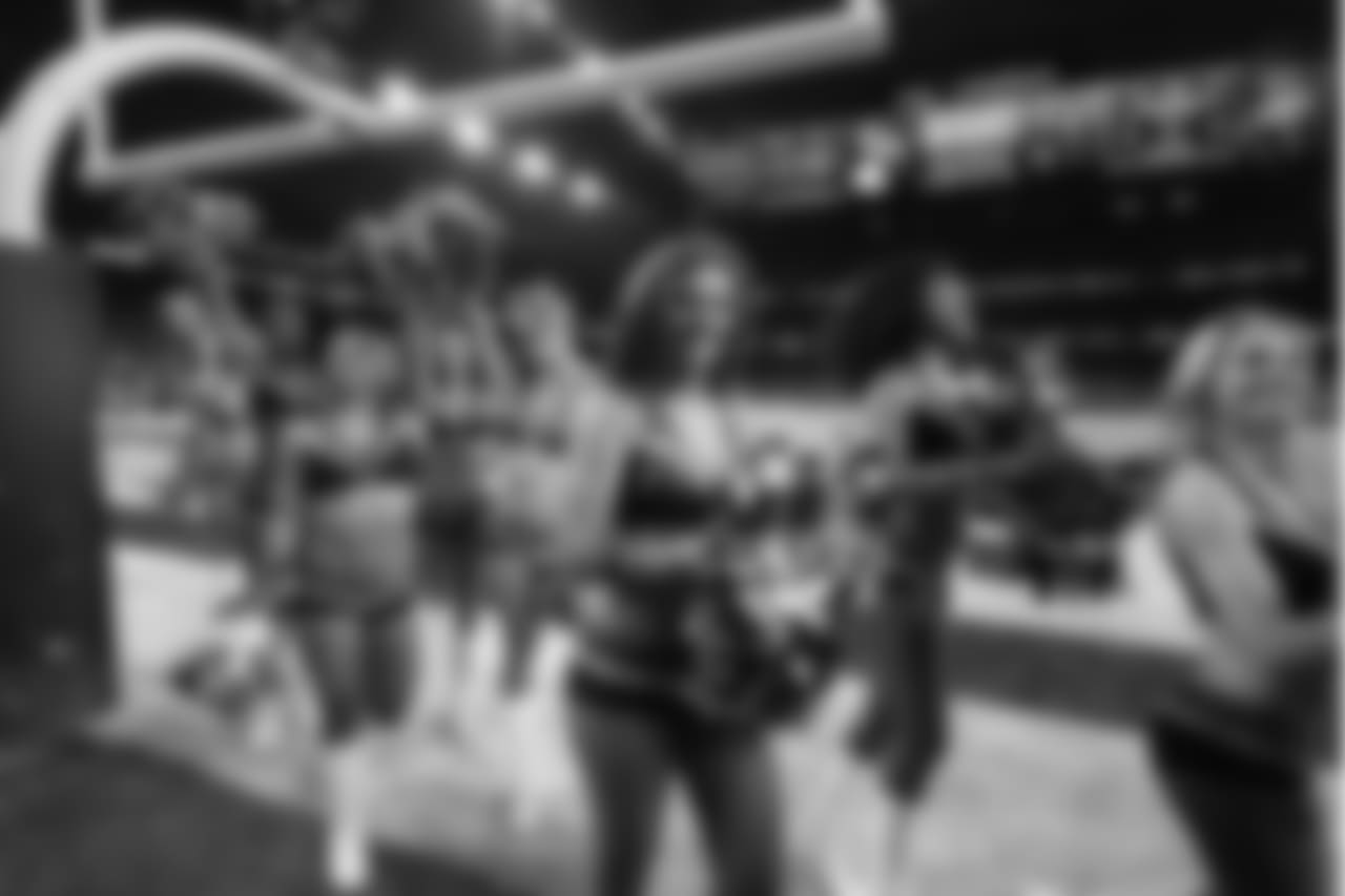 sbli_af020517cheer_ds105-watermarked.jpg