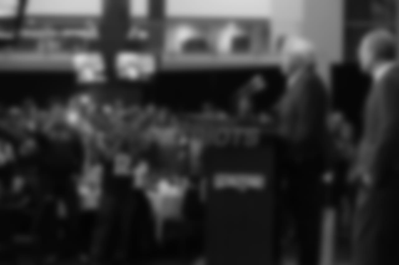042618-draftparty_ds443-watermarked.jpg