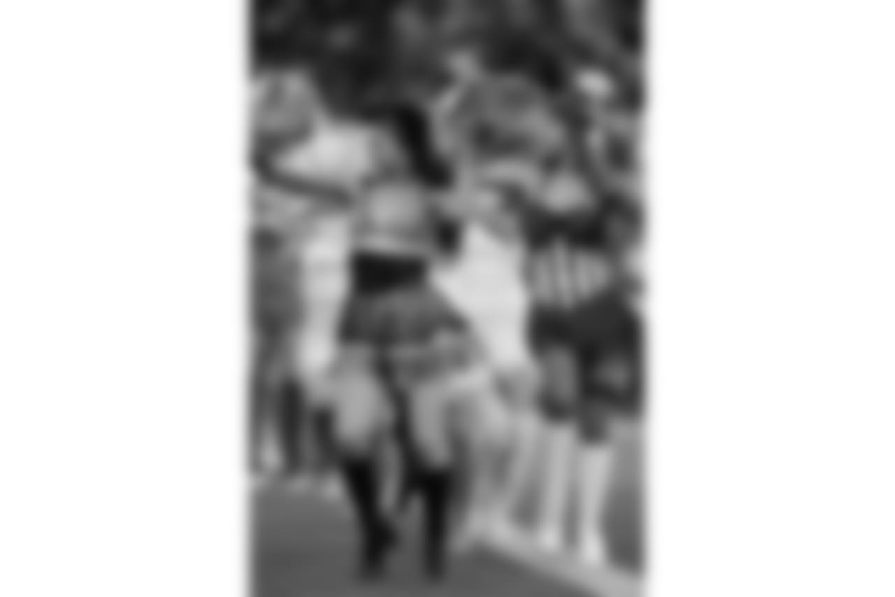 mv103110_jm1663-nfl_large_580_10001-watermarked.jpg