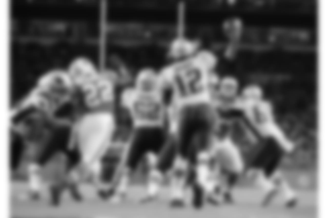 20171211_dolphins_silverman688.jpg