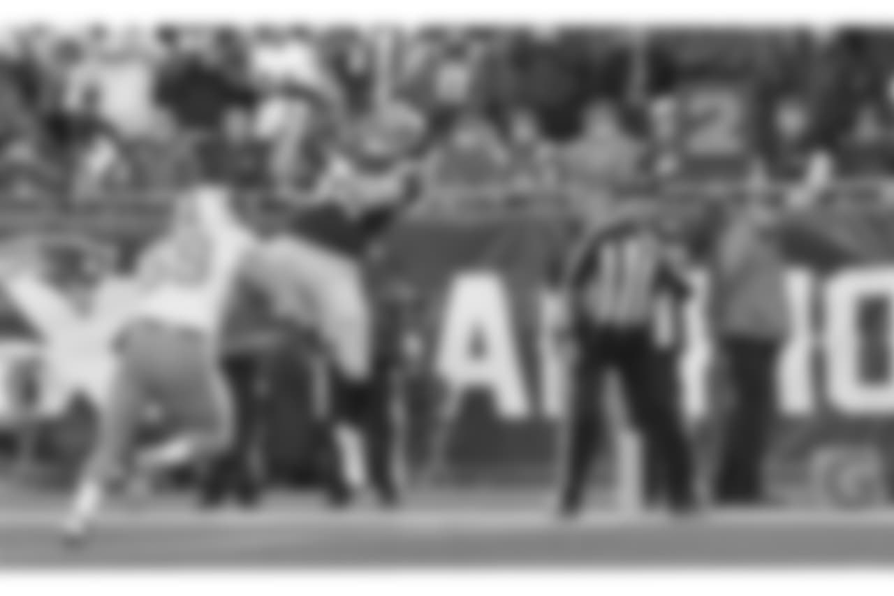 20171126_dolphins_nordstrom532.jpg