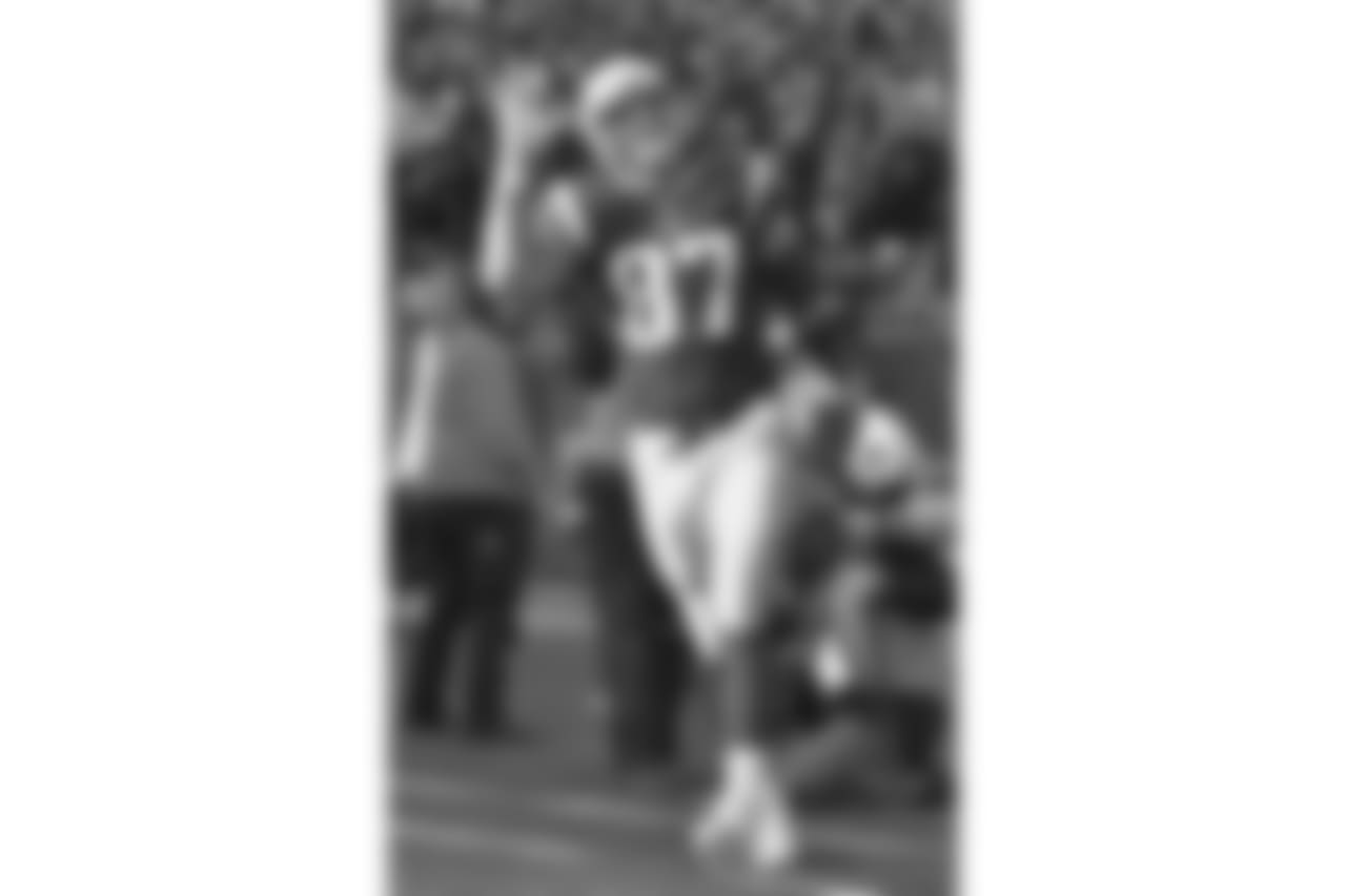 20171126_dolphins_nordstrom536.jpg