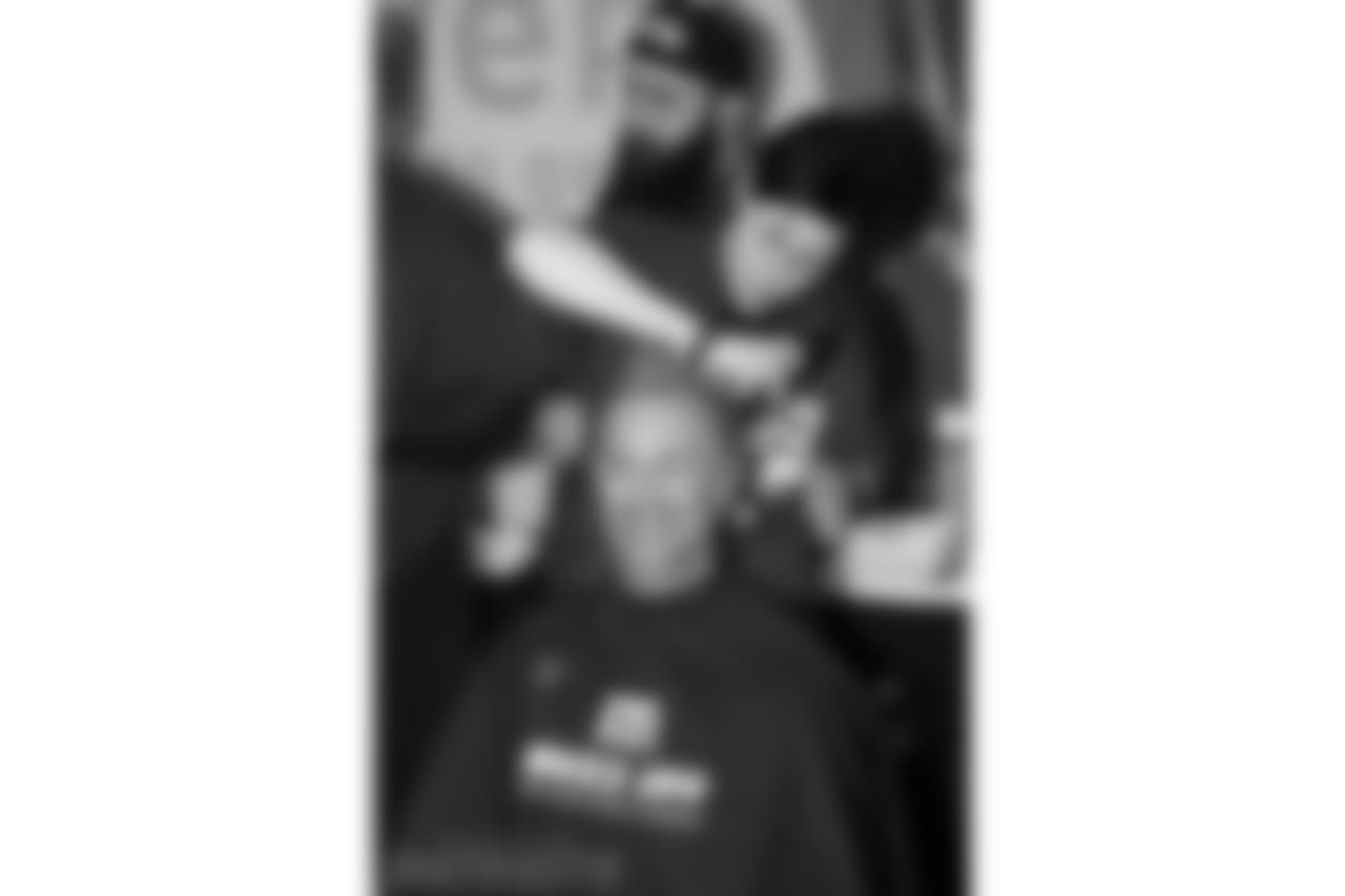 060318-BuzzOff_EJA006-watermarked