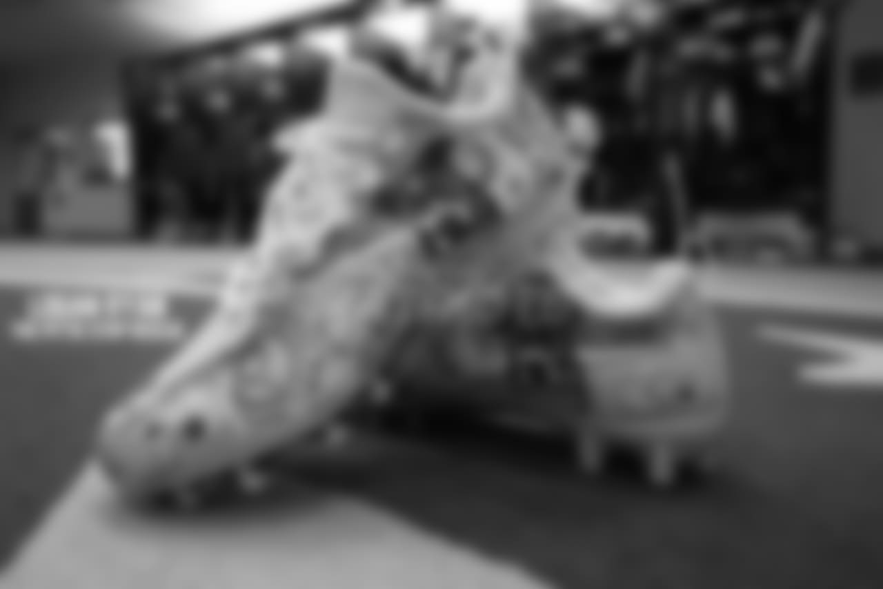 20161204_cleats_7.jpg