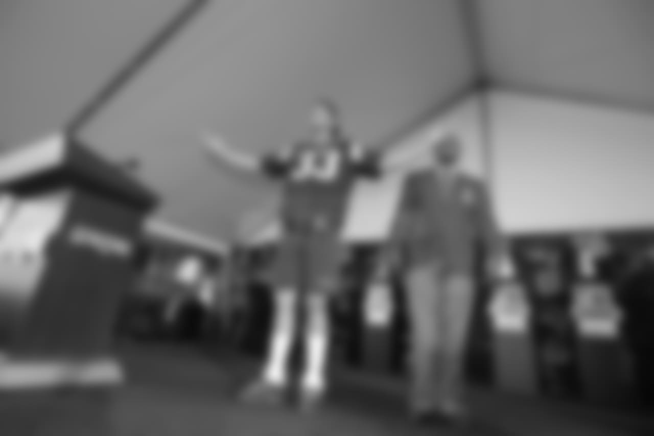 20160801_silverman_faulk_hof_1149.jpg