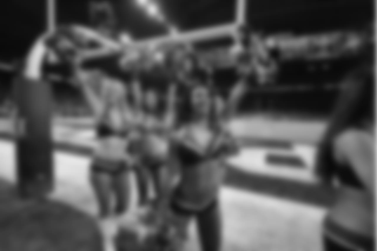 sbli_af020517cheer_ds115-watermarked.jpg
