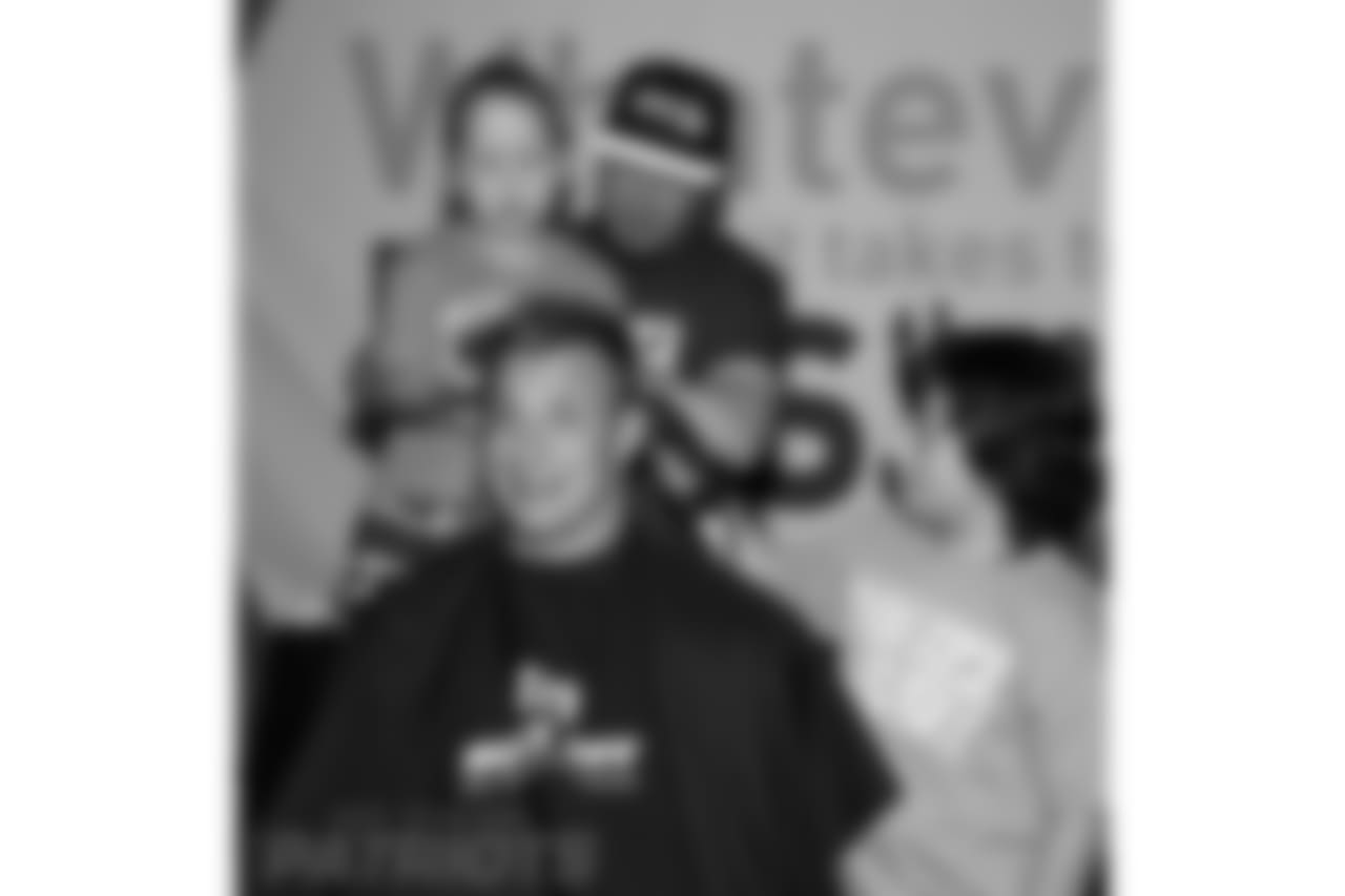 060318-BuzzOff_EJA317-watermarked