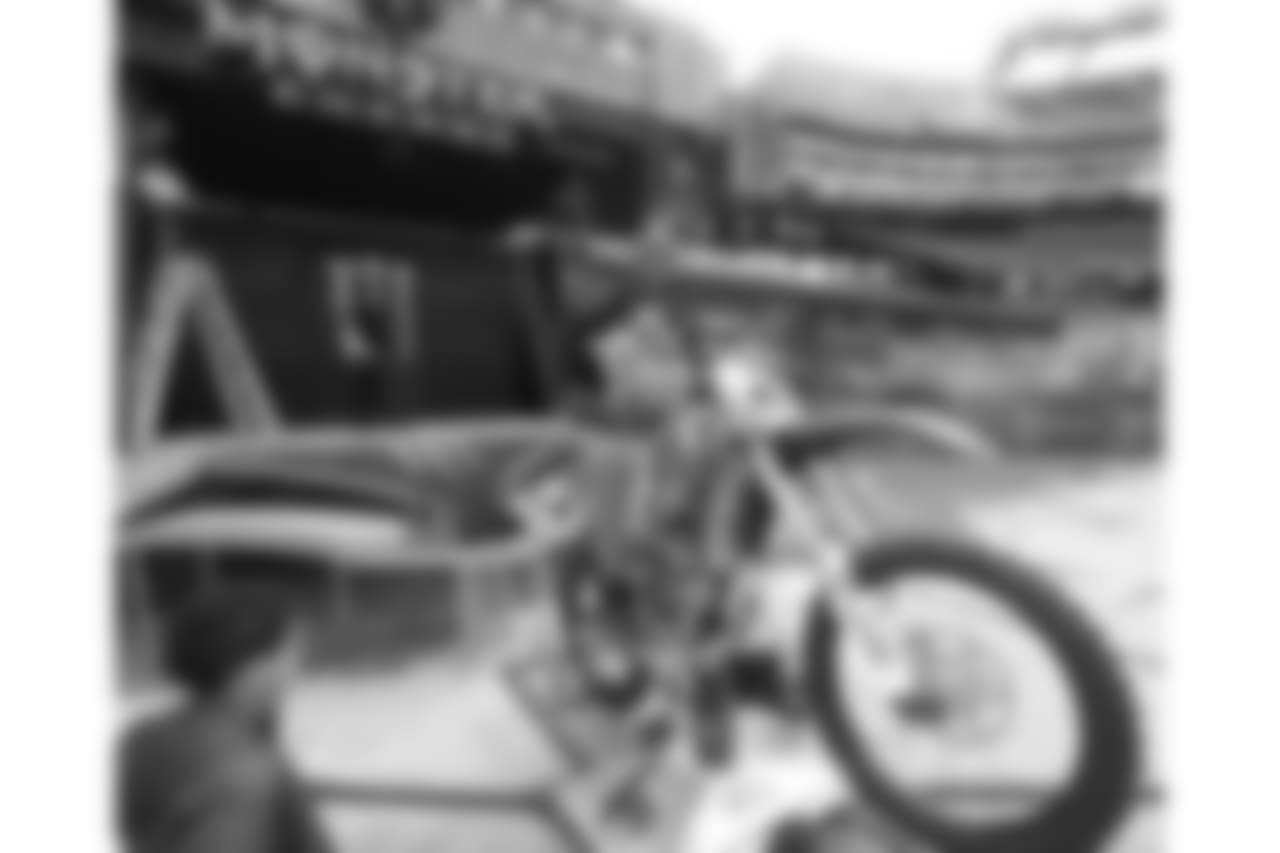 20182404-duron-harmon-instagram.jpg
