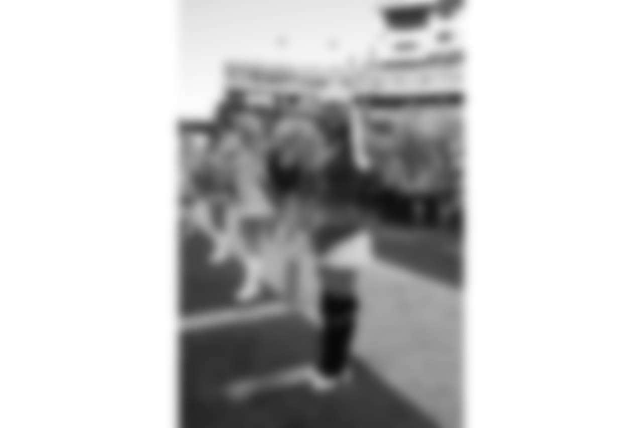 briana_lee_as_a_pirate-nfl_large_580_10001-watermarked.jpg