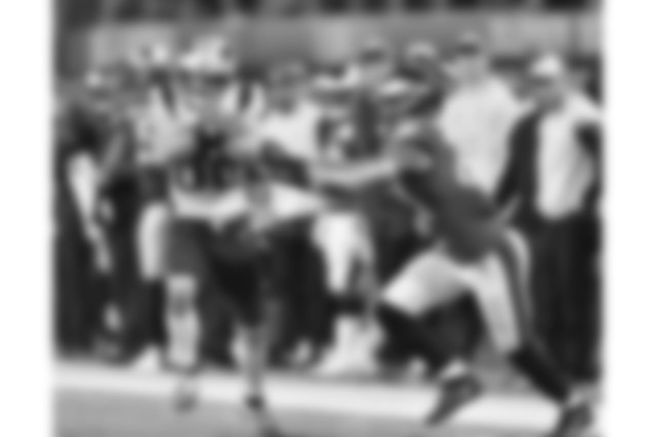 20180204_eagles_nordstrom238.jpg