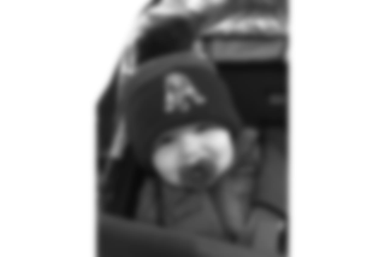 doe8fx0xkayekhw.jpg