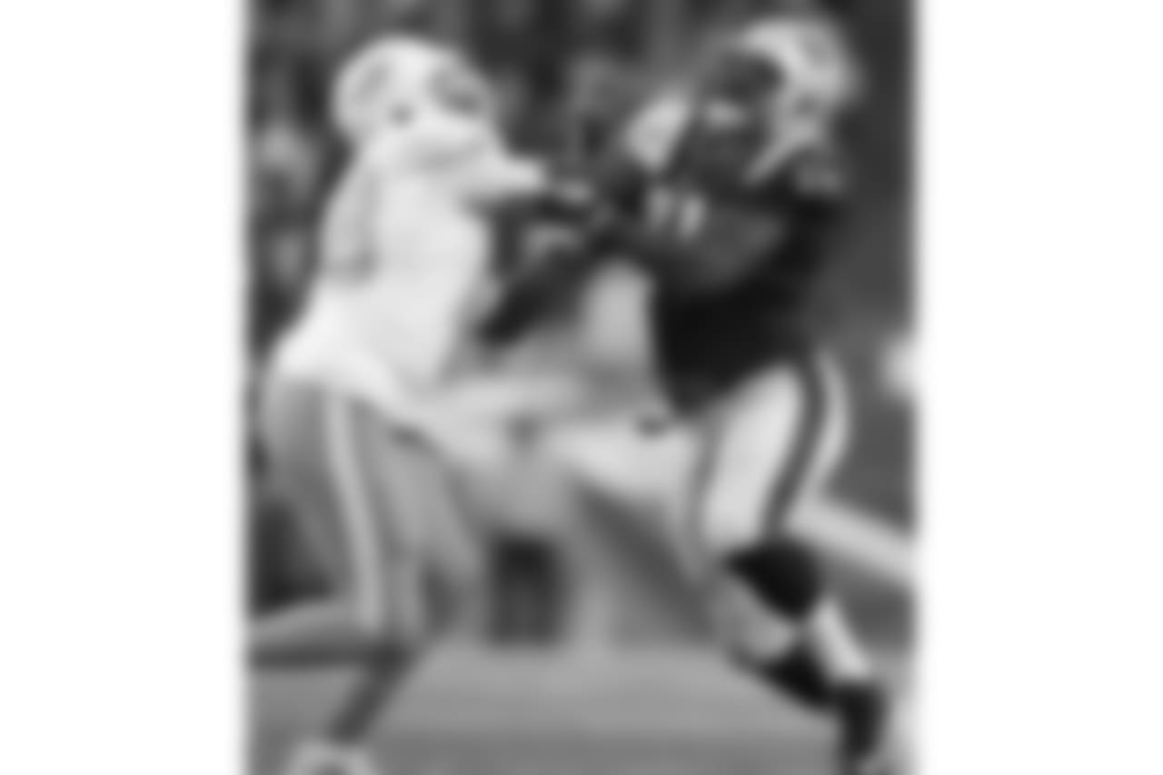 20171126_dolphins_silverman444.jpg
