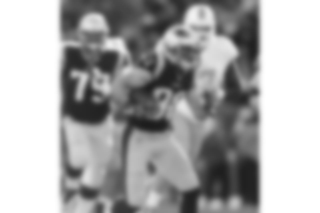 20171126_dolphins_silverman478.jpg