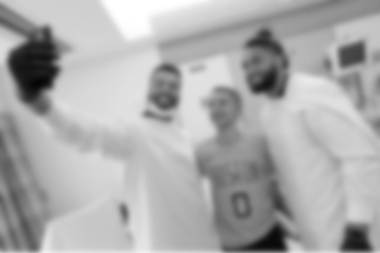 BOSTON, MA - MAY 16: New England Patriots Kyle Van Noy (L) and Harvey Langi visit Steven at Boston Children's Hospital on May 16, 2018 in Boston, Massachusetts. (Photo by Darren McCollester/Getty Images for Boston Children's Hospital)