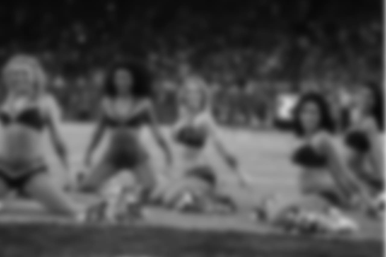 sbli_af020517cheer_ds202-watermarked.jpg