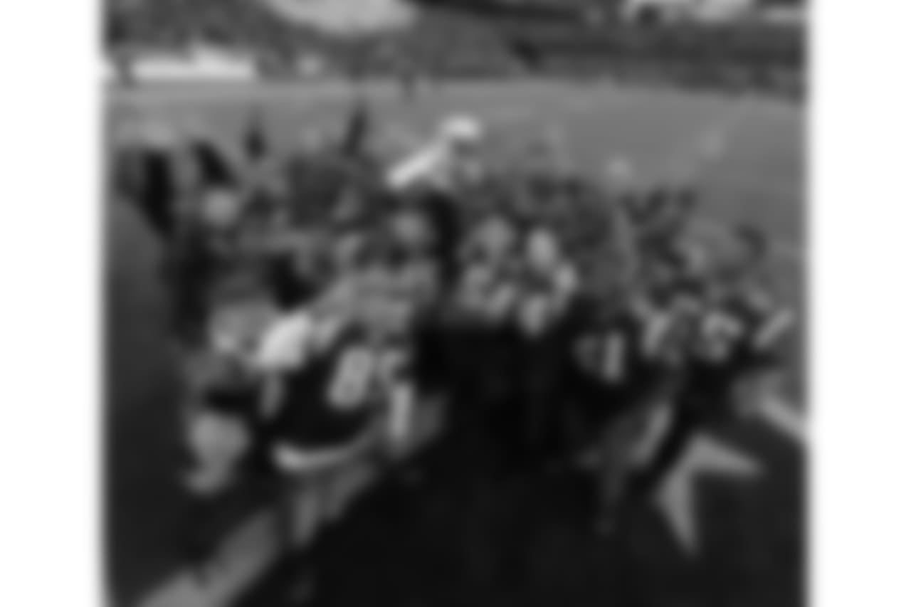 lar120416_ds1777a-watermarked.jpg