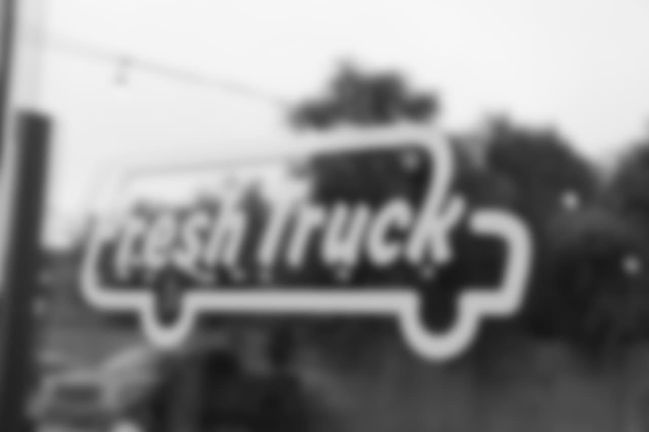 091817freshtruck_russ_mezikofsky001.jpg