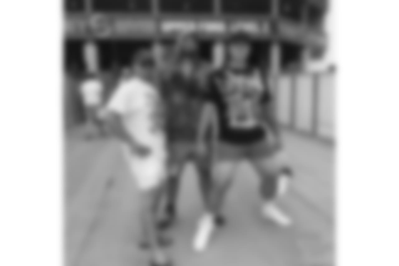 Luke Bowanko – Instagram (@lbow70): Green white checkered