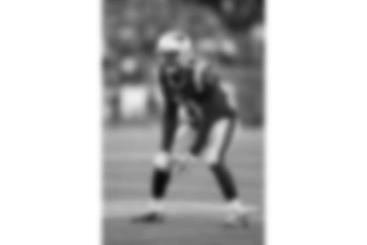 New England Patriots cornerback Malcolm Butler (21) drops into coverage in action against the Miami
Dolphins Sunday November 26, 2017 in Foxboro, Mass..
(Damian Strohmeyer via AP)