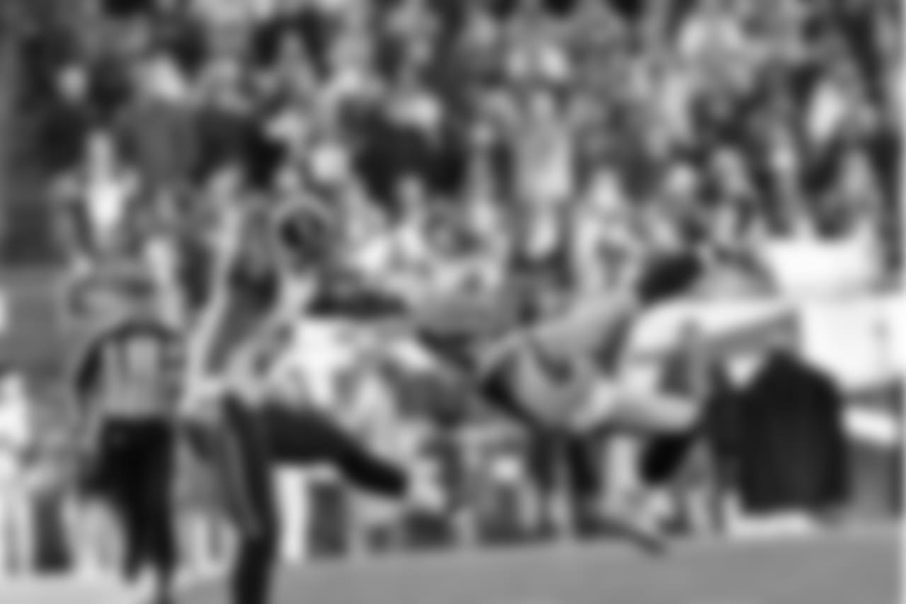 lar120416_kn0575-watermarked.jpg
