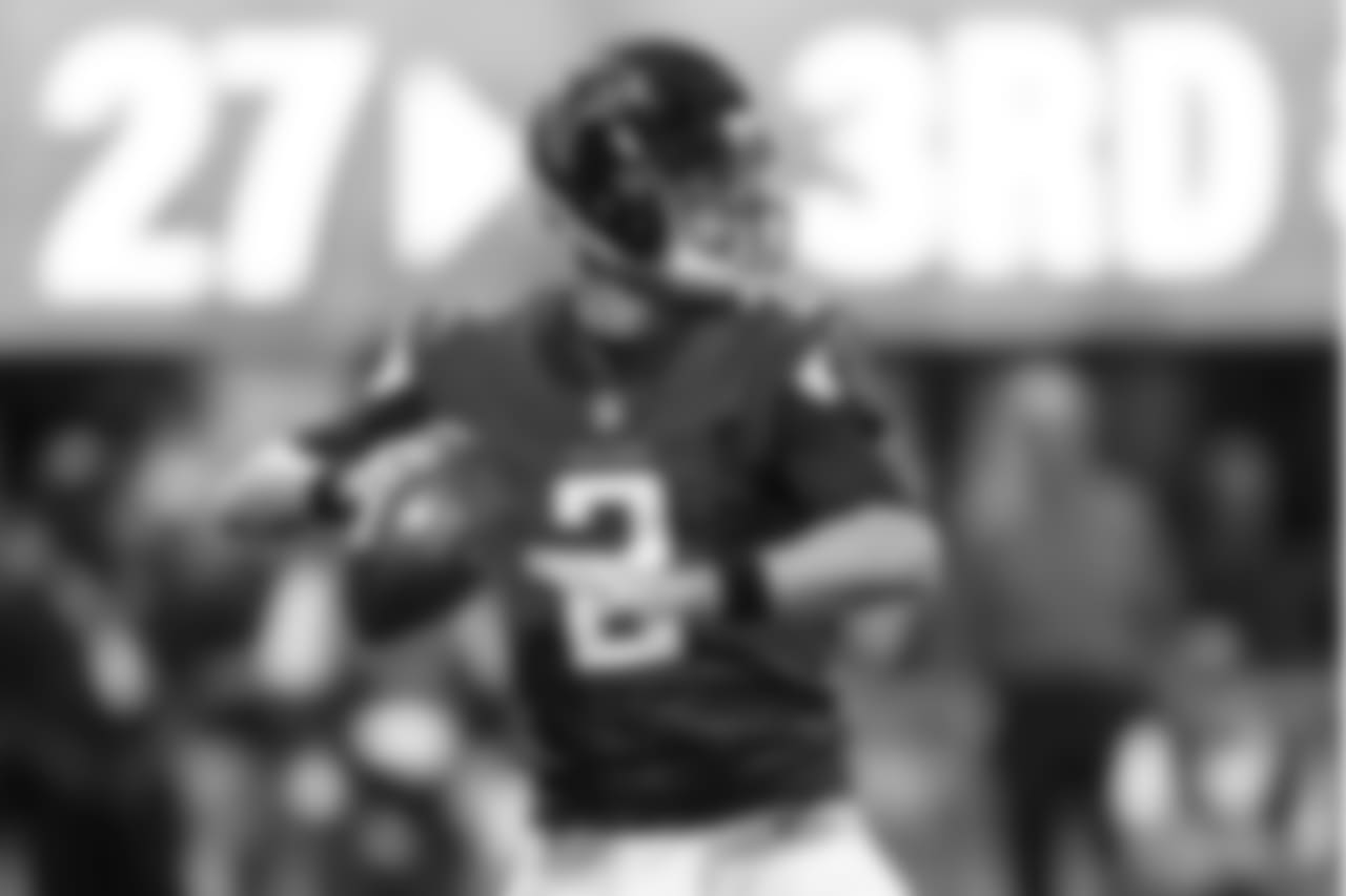 Atlanta Falcons quarterback Matt Ryan (2) sets to pass during an NFL football game against the Miami Dolphins, Sunday, October 15, 2017, in Atlanta. (Paul Abell via AP)
