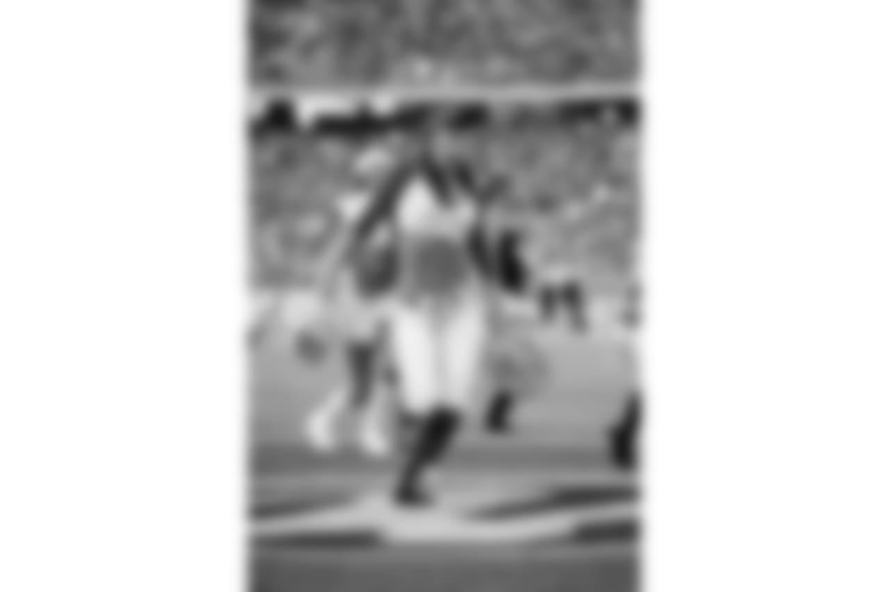 mv103110_jm1180-nfl_large_580_10001-watermarked.jpg