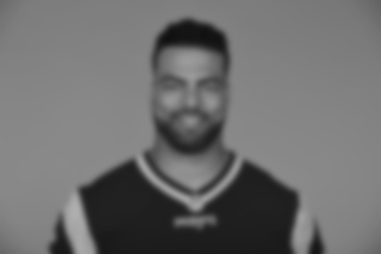 Kyle Van Noy.