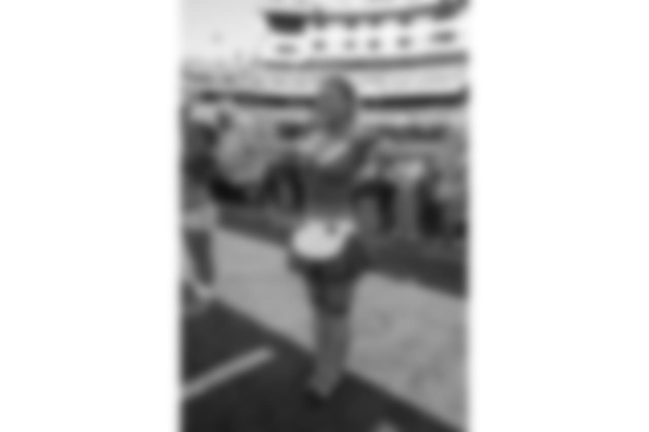 cortney_bennett_as_a_doll-nfl_large_580_10001-watermarked.jpg