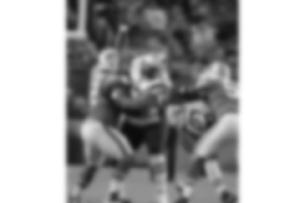 20171211_dolphins_silverman652.jpg