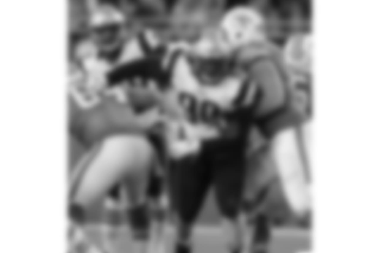 20171211_dolphins_silverman658.jpg