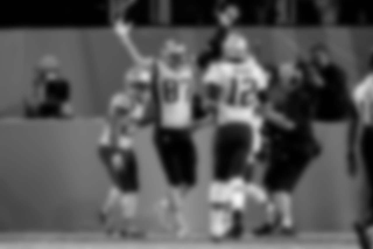New England Patriots tight end Rob Gronkowski (87) celebrates with teammates after scoring a touchdown during the NFL Super Bowl LII football game against the Philadelphia Eagles on Sunday, Feb. 4, 2018 in Minneapolis. (Ben Liebenberg via AP)