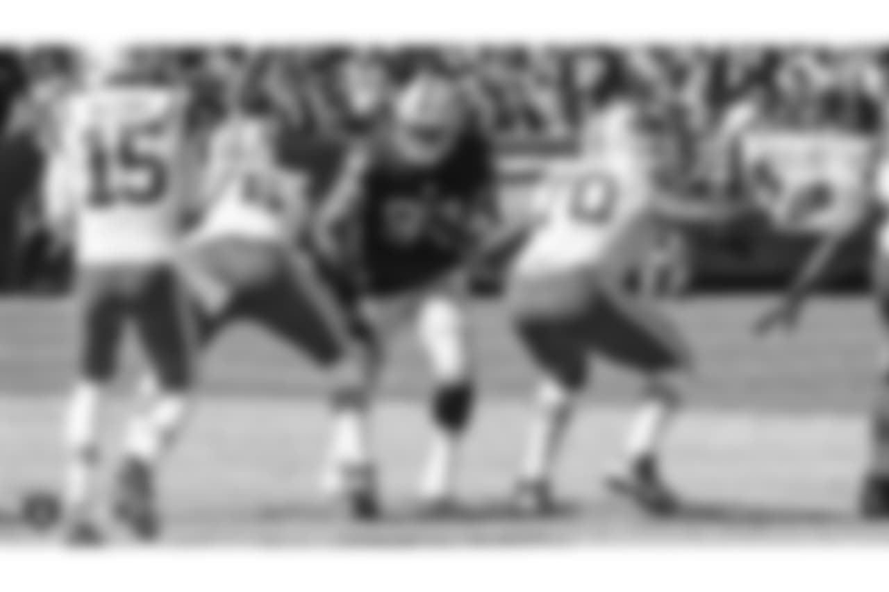 DT Eddie Vanderdoes