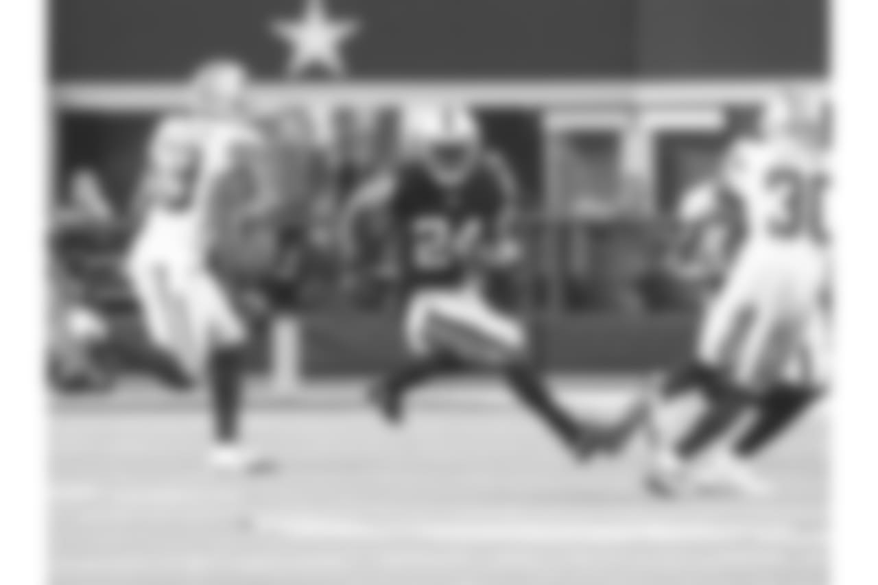 RB Marshawn Lynch