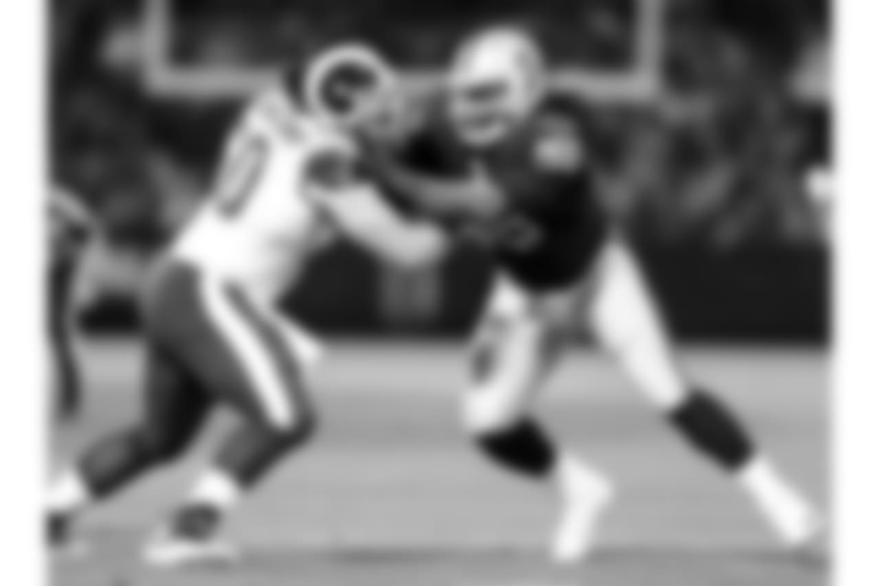 DL Denico Autry