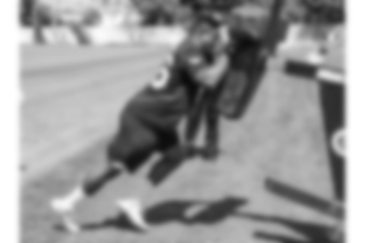 Oakland Raiders players and coaches at an offseason program at the Oakland Raiders Practice Facility, Monday, May 21, 2018, in Alameda, California.