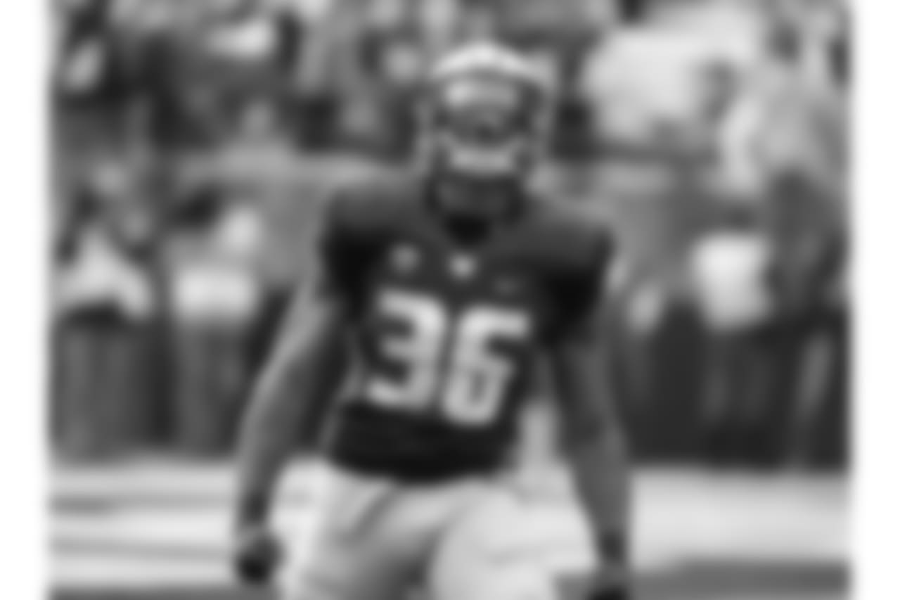 Washington LB Azeem Victor - 6th round, 216th overall (Elaine Thompson/Associated Press)