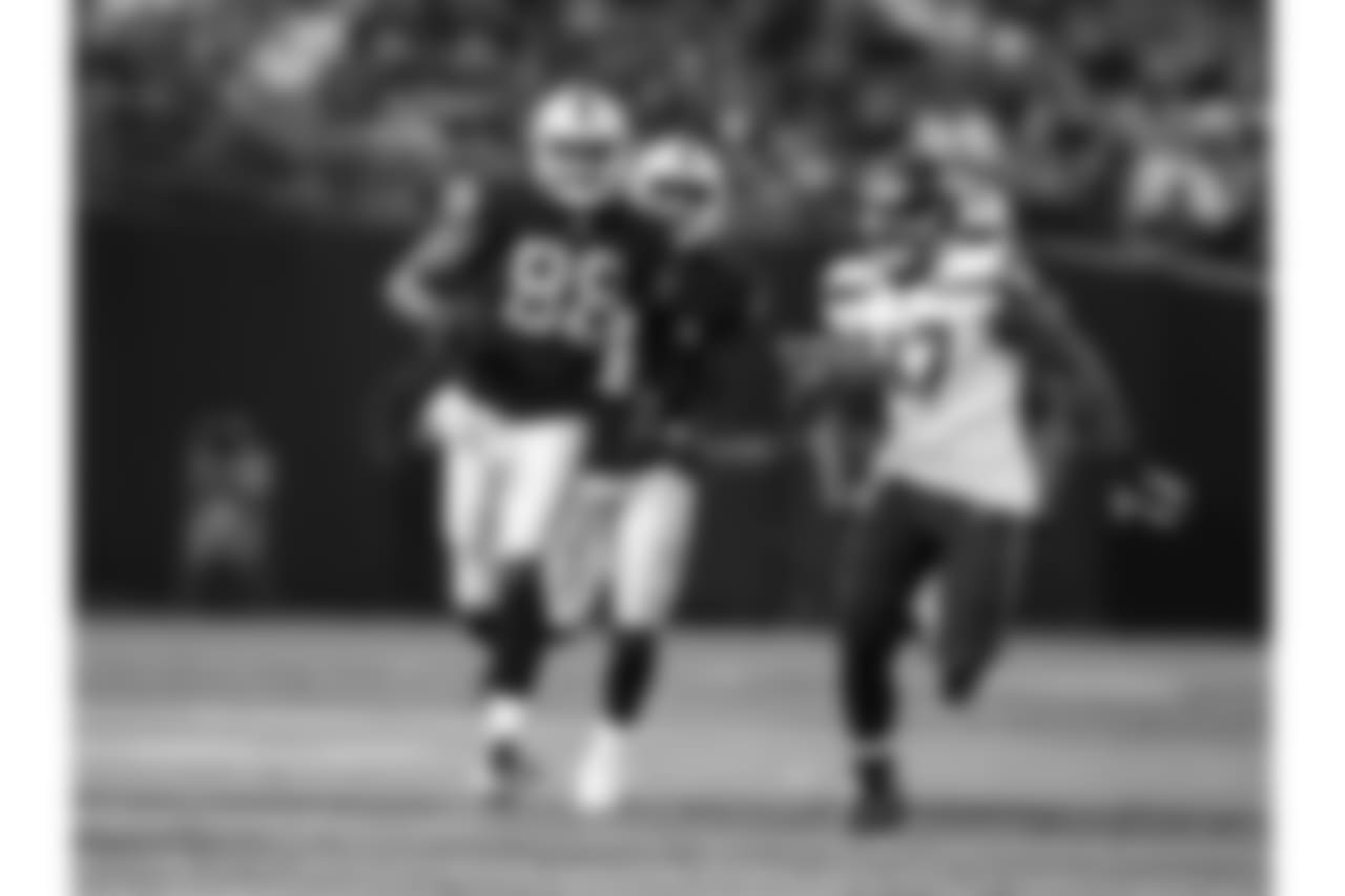 TE Clive Walford