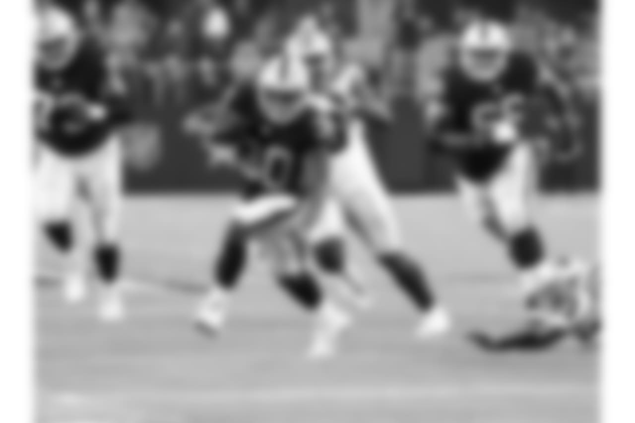 RB Jalen Richard
