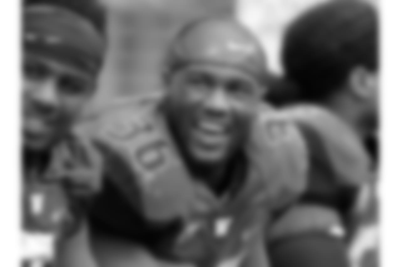Washington LB Azeem Victor - 6th round, 216th overall (Elaine Thompson/Associated Press)