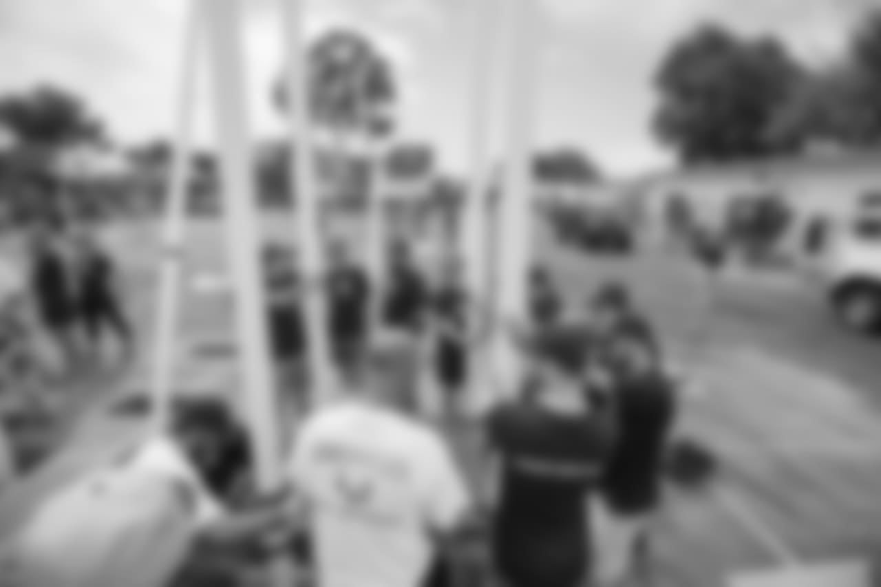 The Los Angeles Rams and front office staff participate in a playground build at 20th Street Elementary School, Friday, June 15, 2018, in Los Angeles, CA. (Jeff Lewis/Rams)
