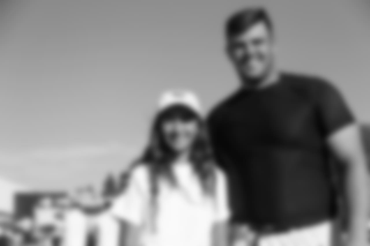 Center (66) Austin Blythe of the Los Angeles Rams takes a photo with fans during Day 6 of Training Camp, Wednesday, August 01, 2018, in Irvine, CA. (Will Navarro/Rams)